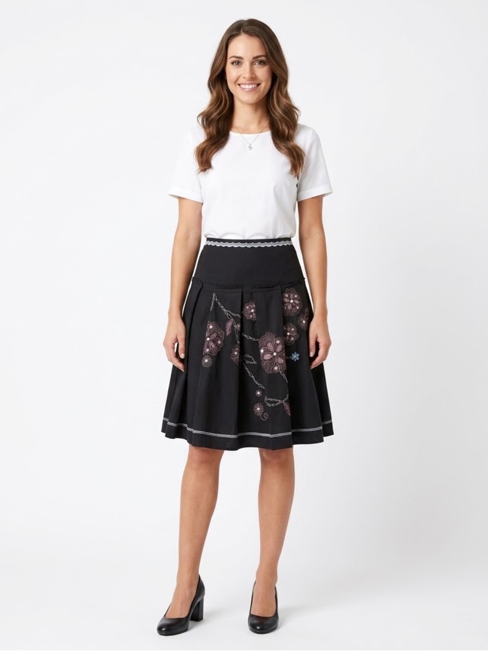 One Step 100% Cotton Embroidered Floral Skirt Size 38